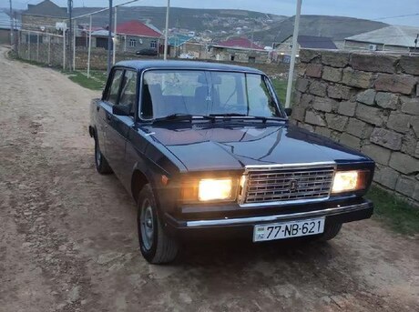 LADA (VAZ) 2107