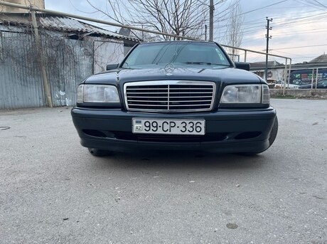 Mercedes C 180