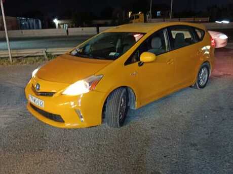 Toyota Prius V
