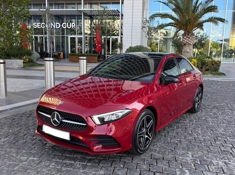 Mercedes A 250 e