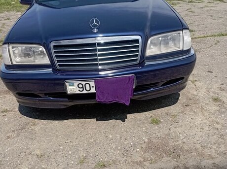 Mercedes C 180