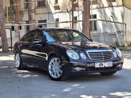 Mercedes E 280