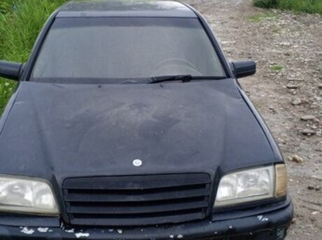 Mercedes C 180