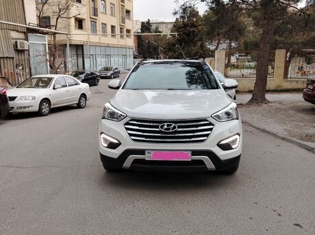 Hyundai Grand Santa Fe