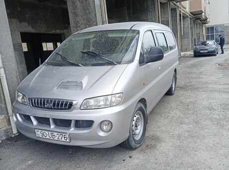Hyundai H-1