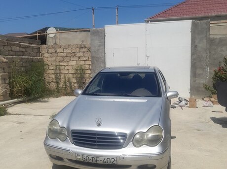 Mercedes C 230
