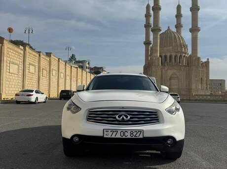Infiniti FX35