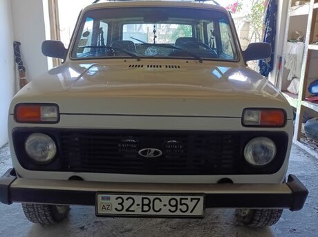 LADA (VAZ) Niva
