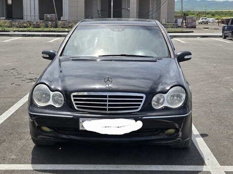 Mercedes C 180