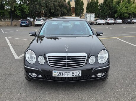 Mercedes E 220