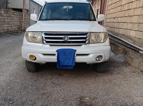 Mitsubishi Pajero io
