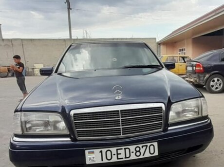 Mercedes C 180