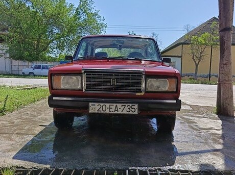 LADA (VAZ) 2107