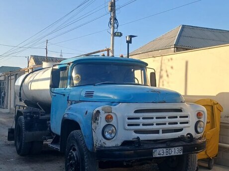 ZIL 130