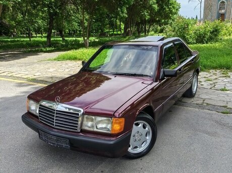 Mercedes 190