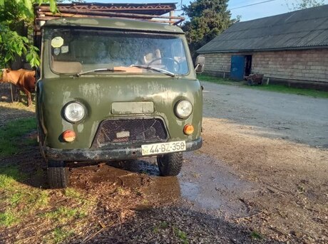 UAZ 3303