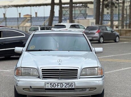 Mercedes C 250