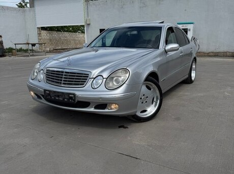 Mercedes E 220