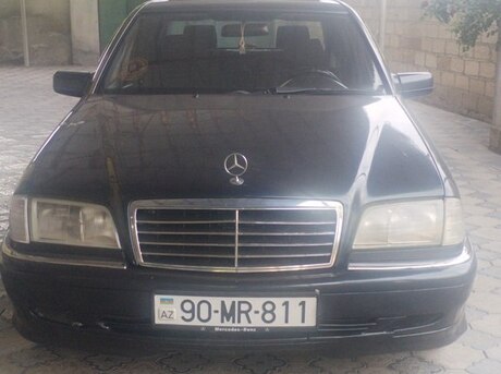Mercedes C 200