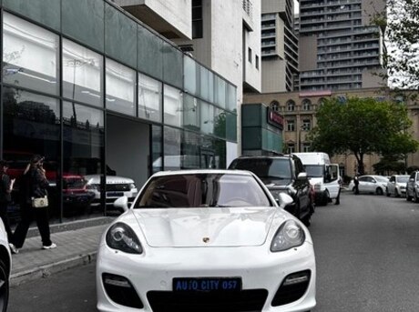 Porsche Panamera