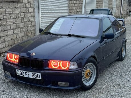 BMW 318