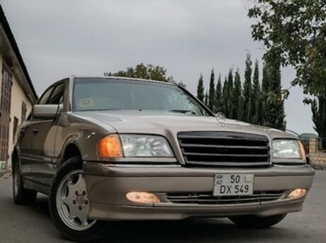 Mercedes C 230