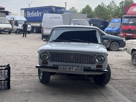 LADA (VAZ) 21011