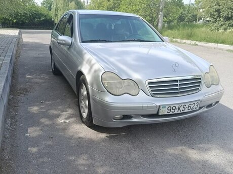 Mercedes C 200