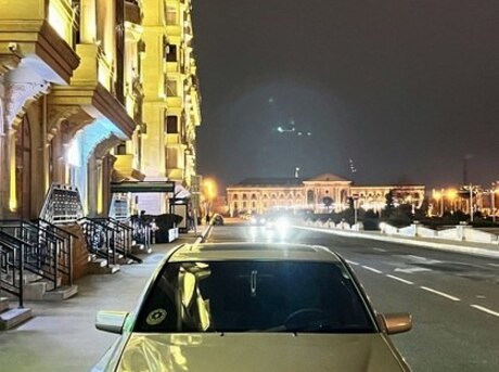 Mercedes C 200