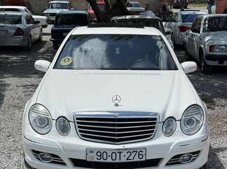 Mercedes E 240