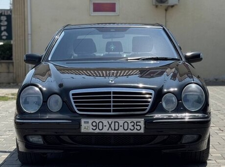 Mercedes E 240
