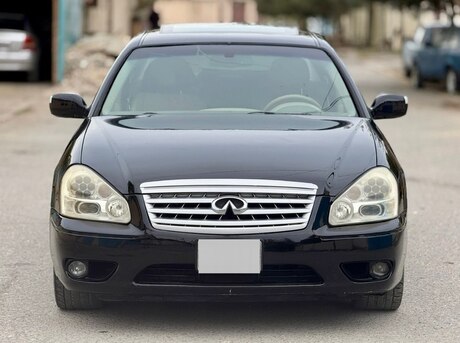 Infiniti Q45
