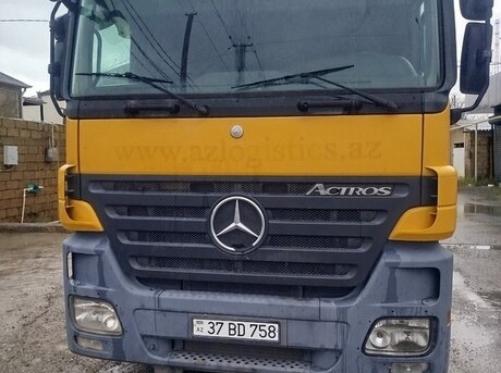 Mercedes Actros 1844