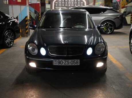 Mercedes E 270