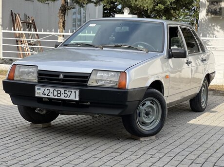LADA (VAZ) 21099