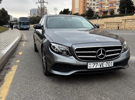 Mercedes E 300