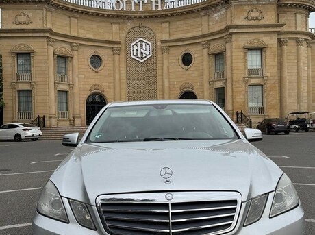 Mercedes E 250