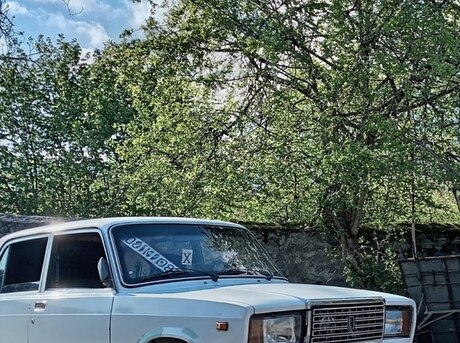 LADA (VAZ) 2107