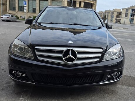 Mercedes C 200