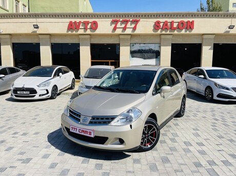 Nissan Tiida