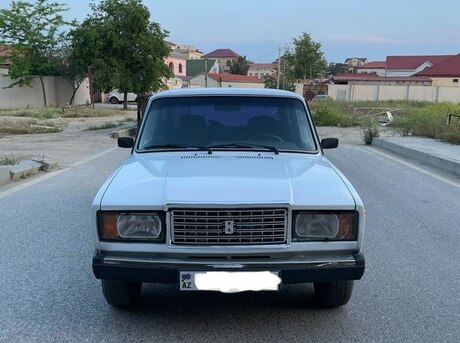 LADA (VAZ) 2107