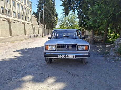 LADA (VAZ) 2107