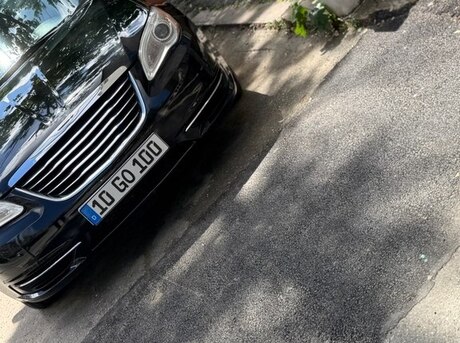 Chrysler 200