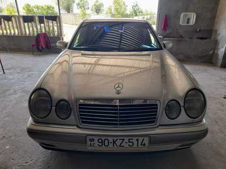 Mercedes E 280