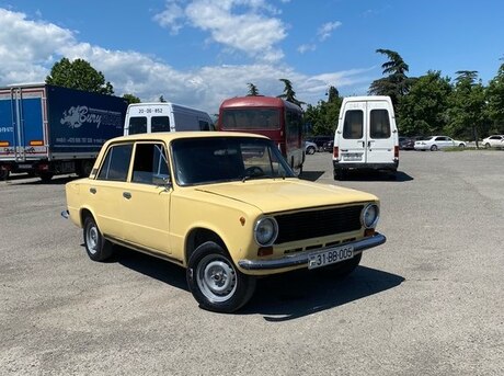 LADA (VAZ) 21011
