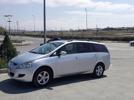 Mitsubishi Grandis