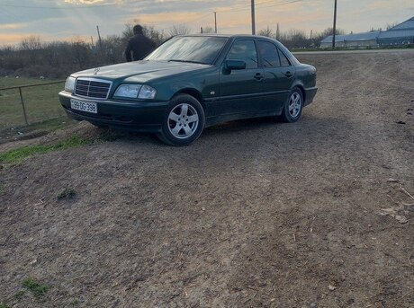 Mercedes C 220