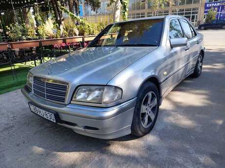 Mercedes C 220
