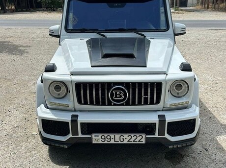 Mercedes G 300