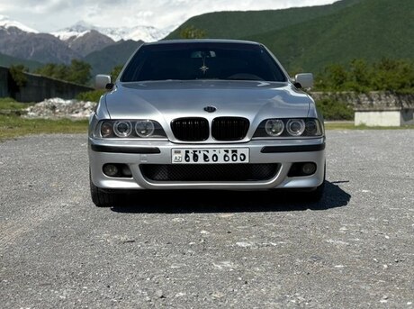BMW 525